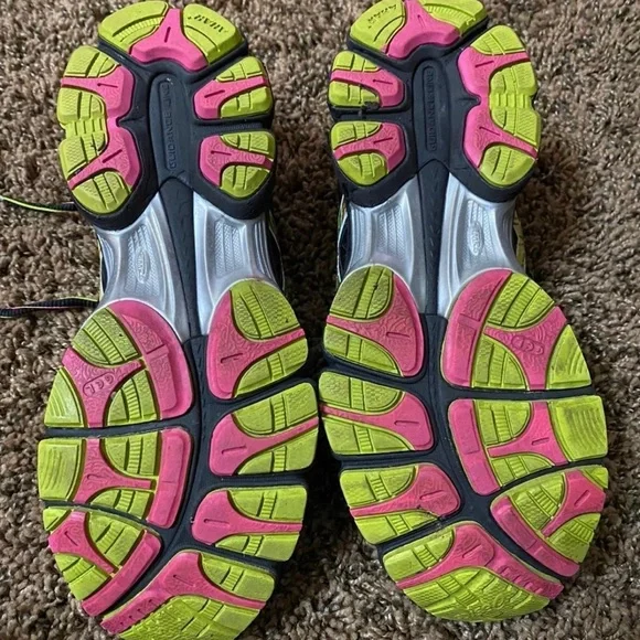 Asics Tennis Shoes - Picture 4 of 6